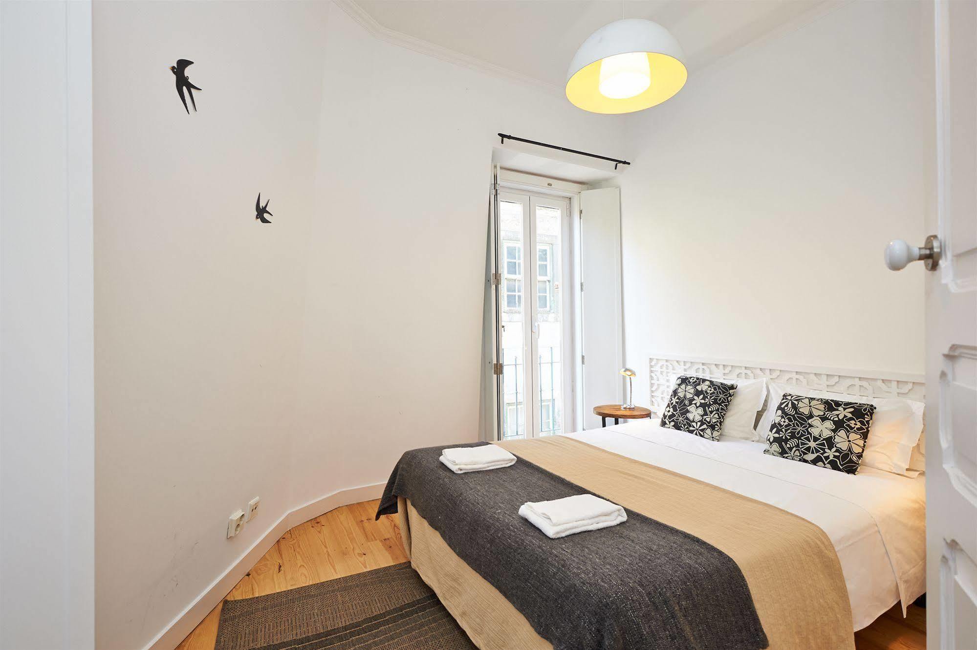 Hello Lisbon Santos Design Apartments Buitenkant foto